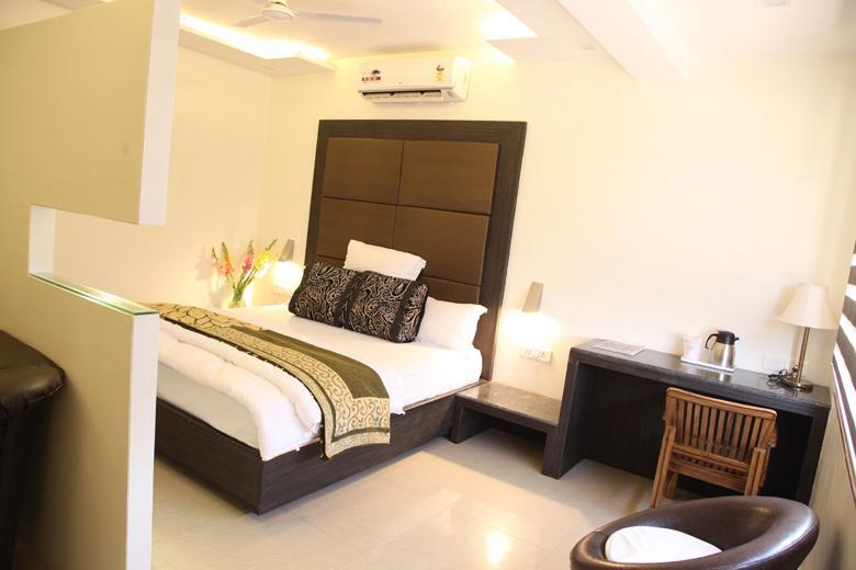 Hotel Poonam Plaza Agra  Exterior foto