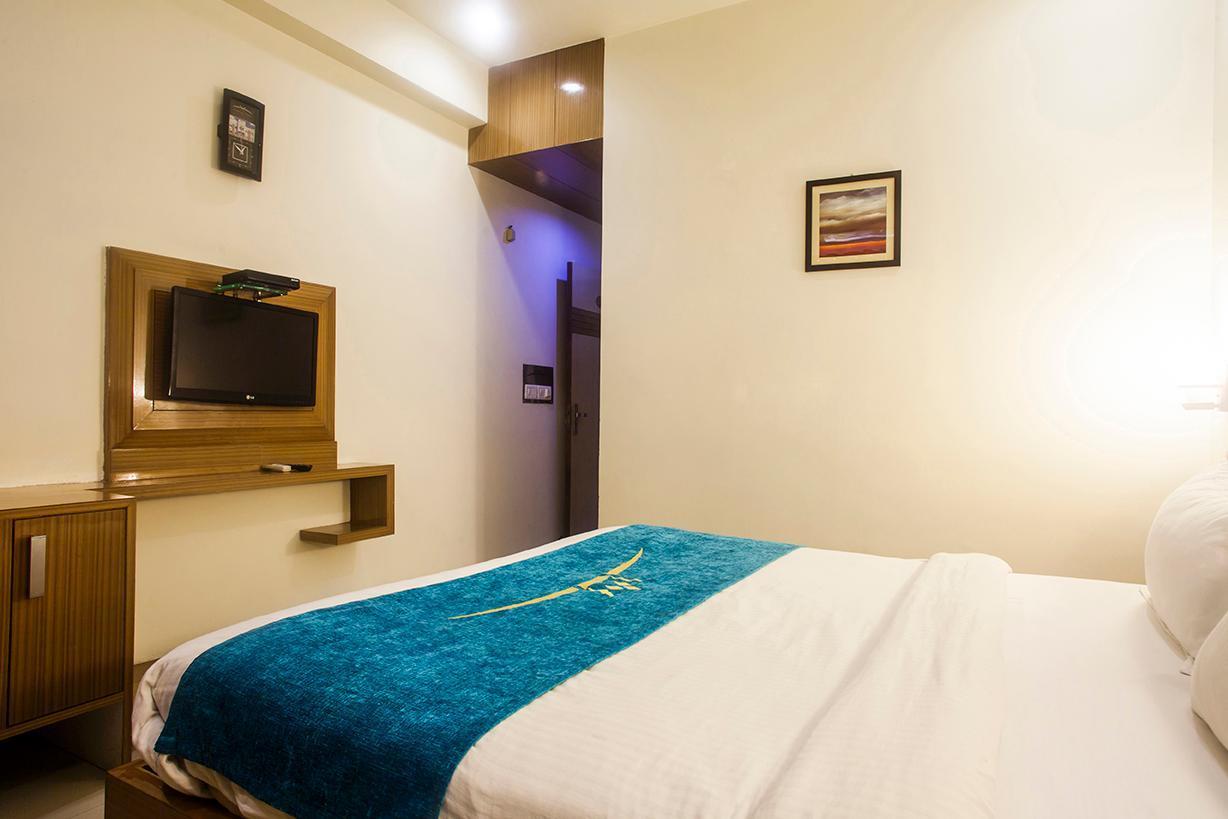 Hotel Poonam Plaza Agra  Exterior foto